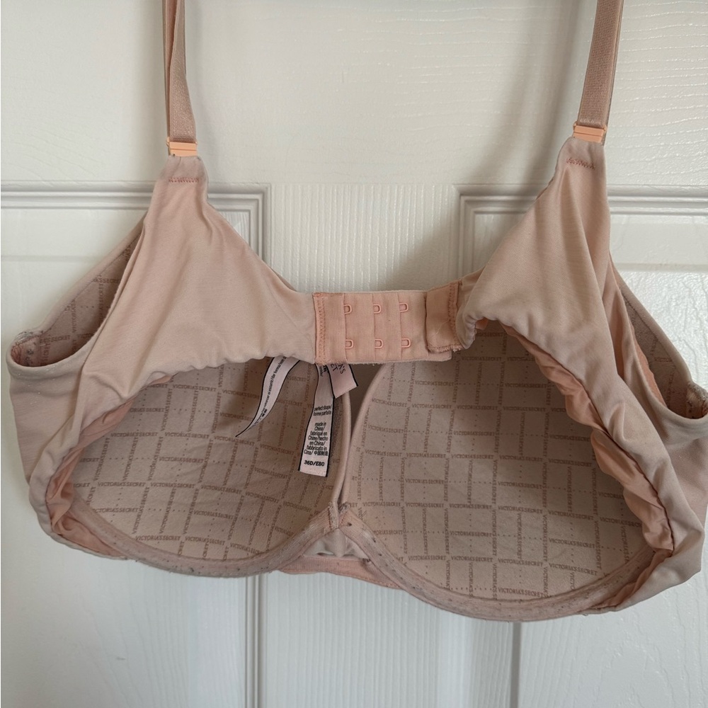 Victoria's Secret perfect shape Bra - Picture 2 of 3